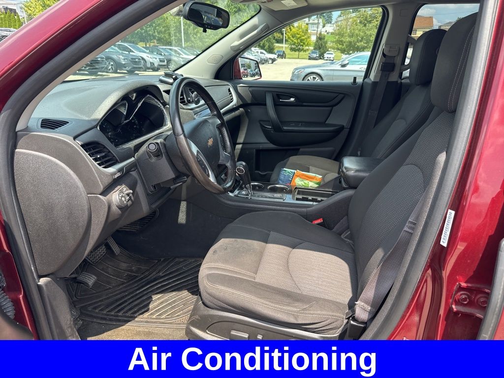 2015 Chevrolet Traverse 1LT photo 14