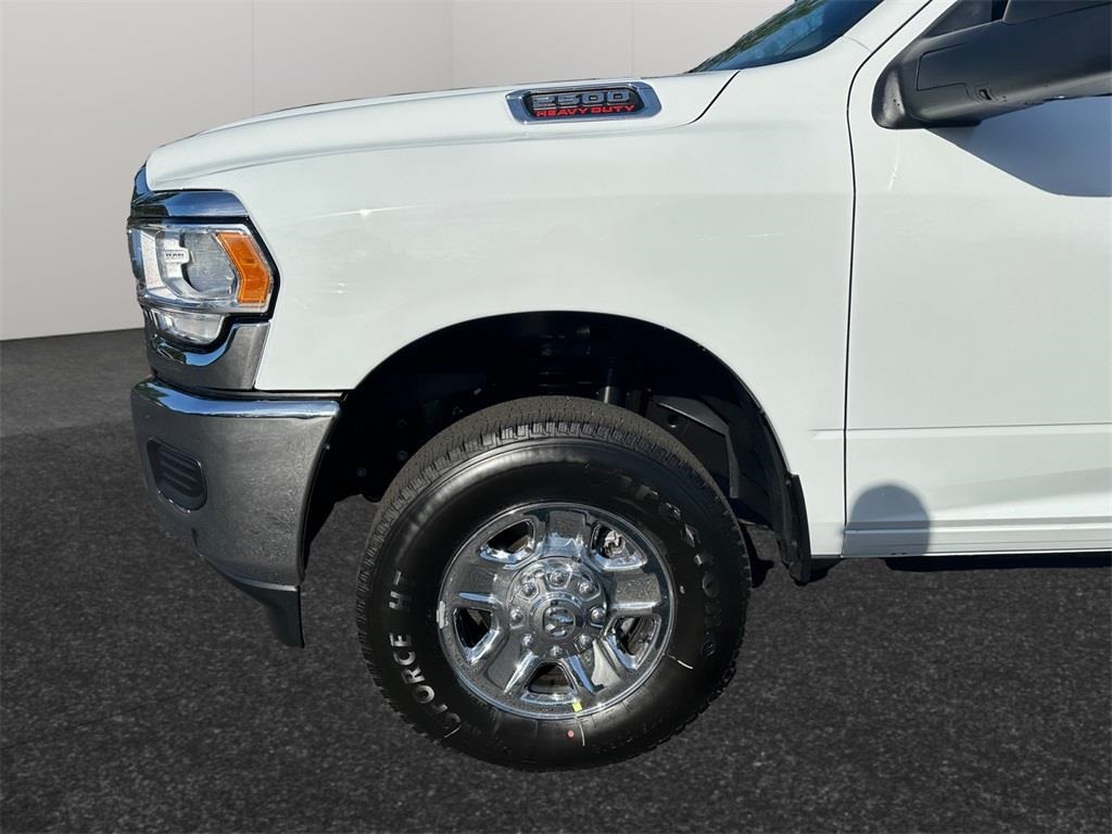 2024 Ram 2500 Tradesman photo 11