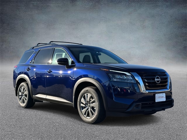 2025 Nissan Pathfinder SV's photo