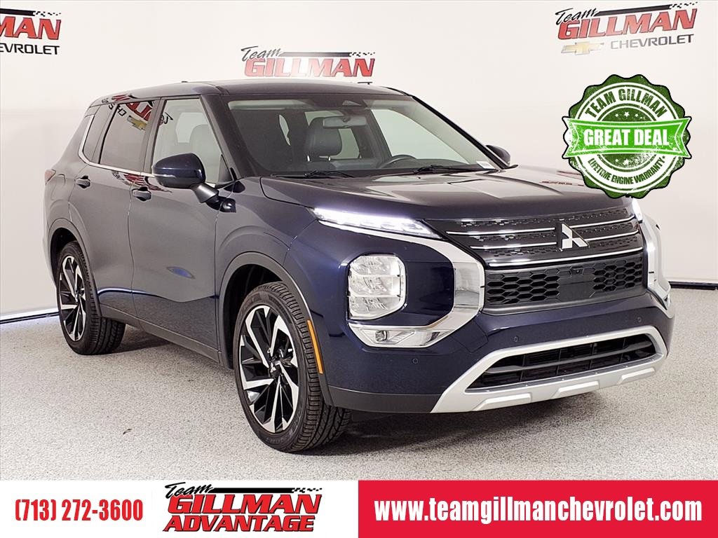 2024 Mitsubishi Outlander SE's photo