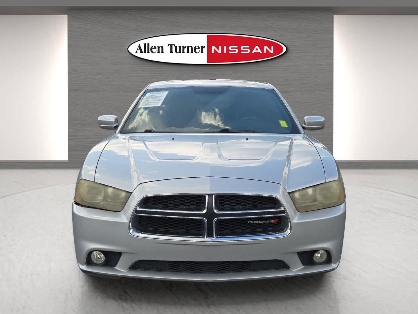 2012 Dodge Charger SXT photo 4