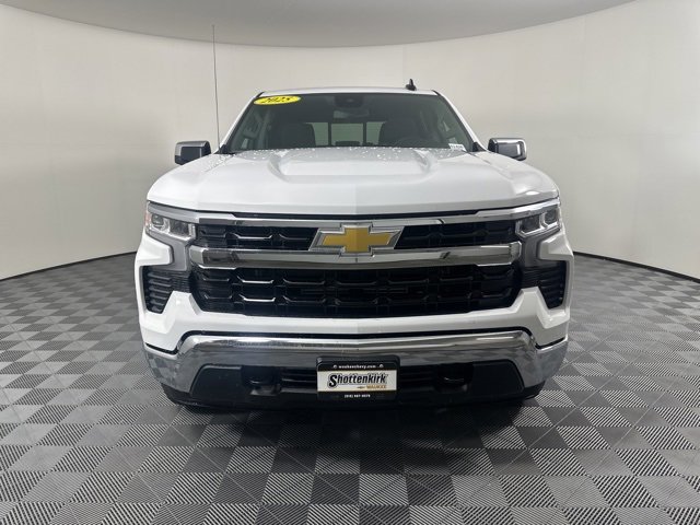 2025 Chevrolet Silverado 1500 LT photo 5