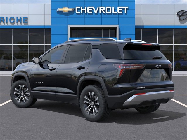 2026 Chevrolet Equinox LT photo 2