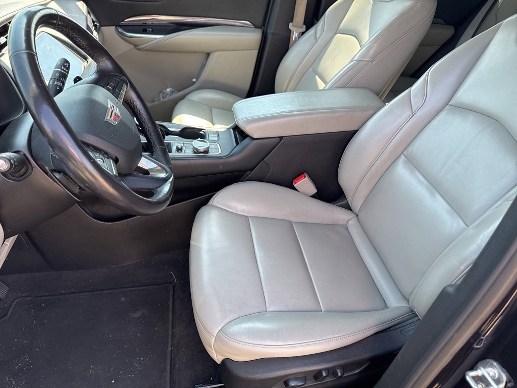 2023 Cadillac XT4 Luxury photo 9