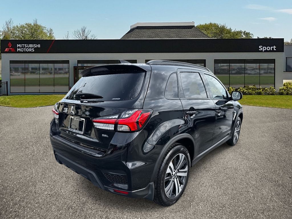 2025 Mitsubishi Outlander Sport SEL photo 3