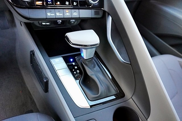 Used 2021 Gray Hyundai SEL image 29