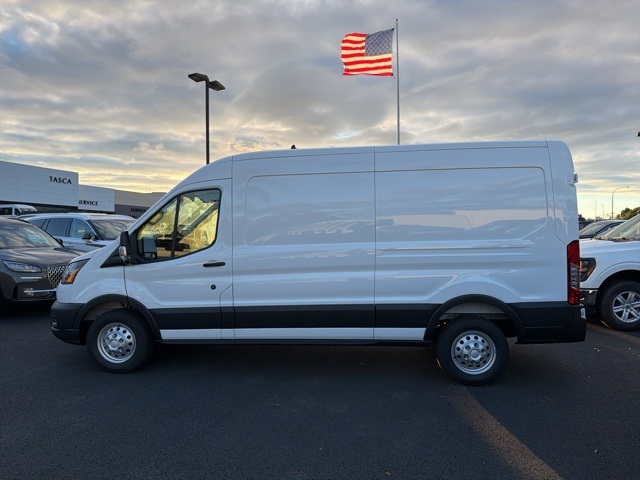 2025 Ford Transit Van Base's photo