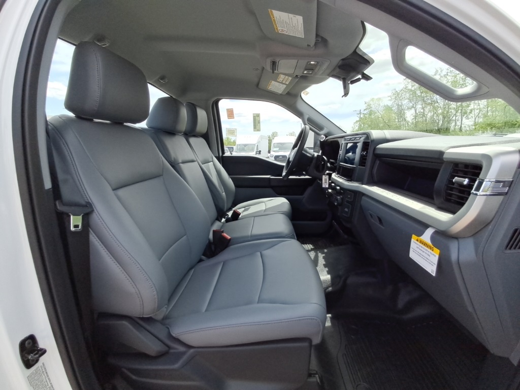 2024 Ford F-550 XL photo 9
