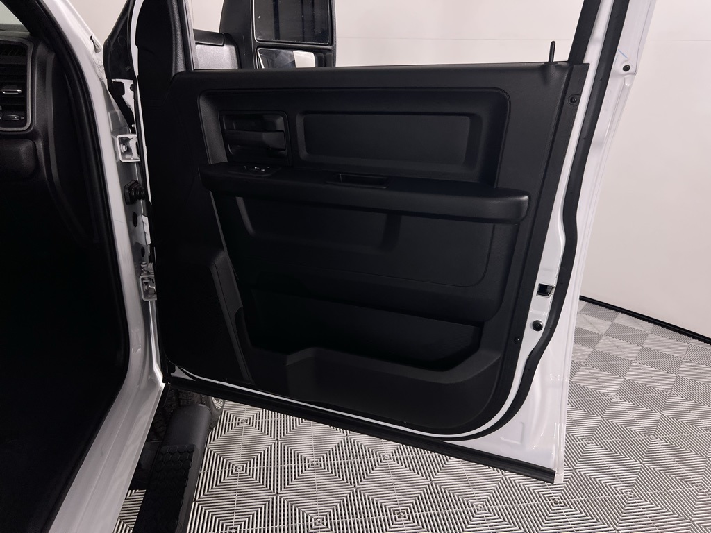 2025 Ram 2500 Tradesman photo 24