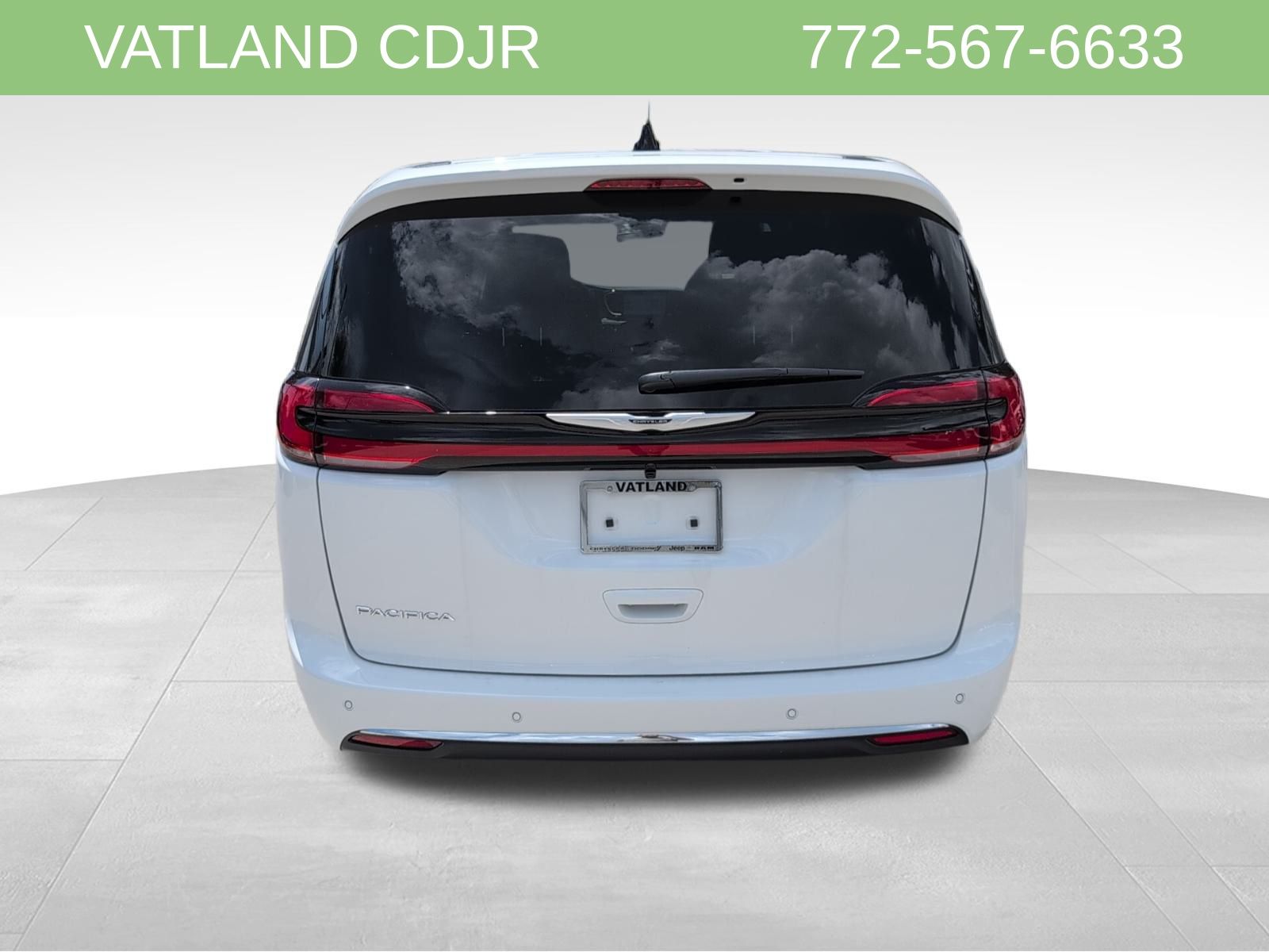 2026 Chrysler Pacifica photo 6
