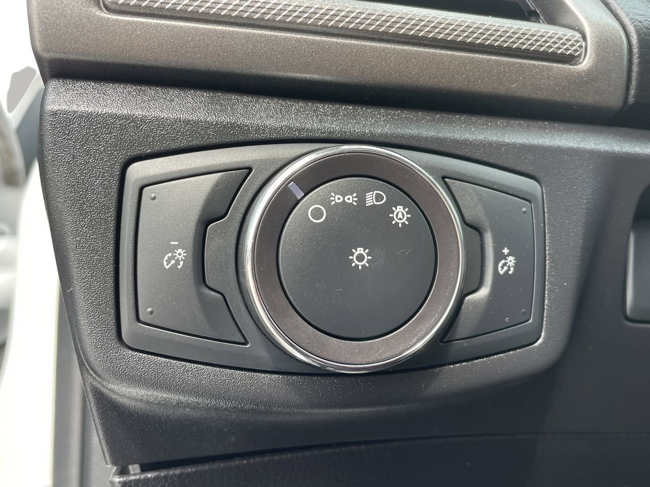 2018 Ford Fusion Hybrid S photo 20