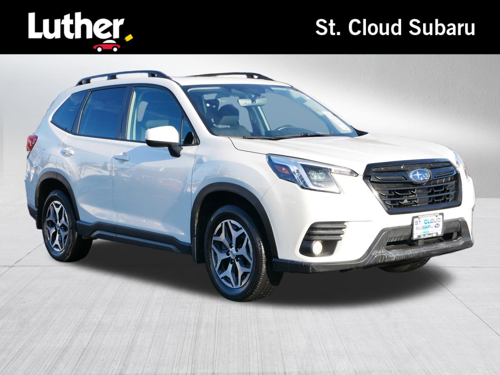 2023 Subaru Forester Premium's photo
