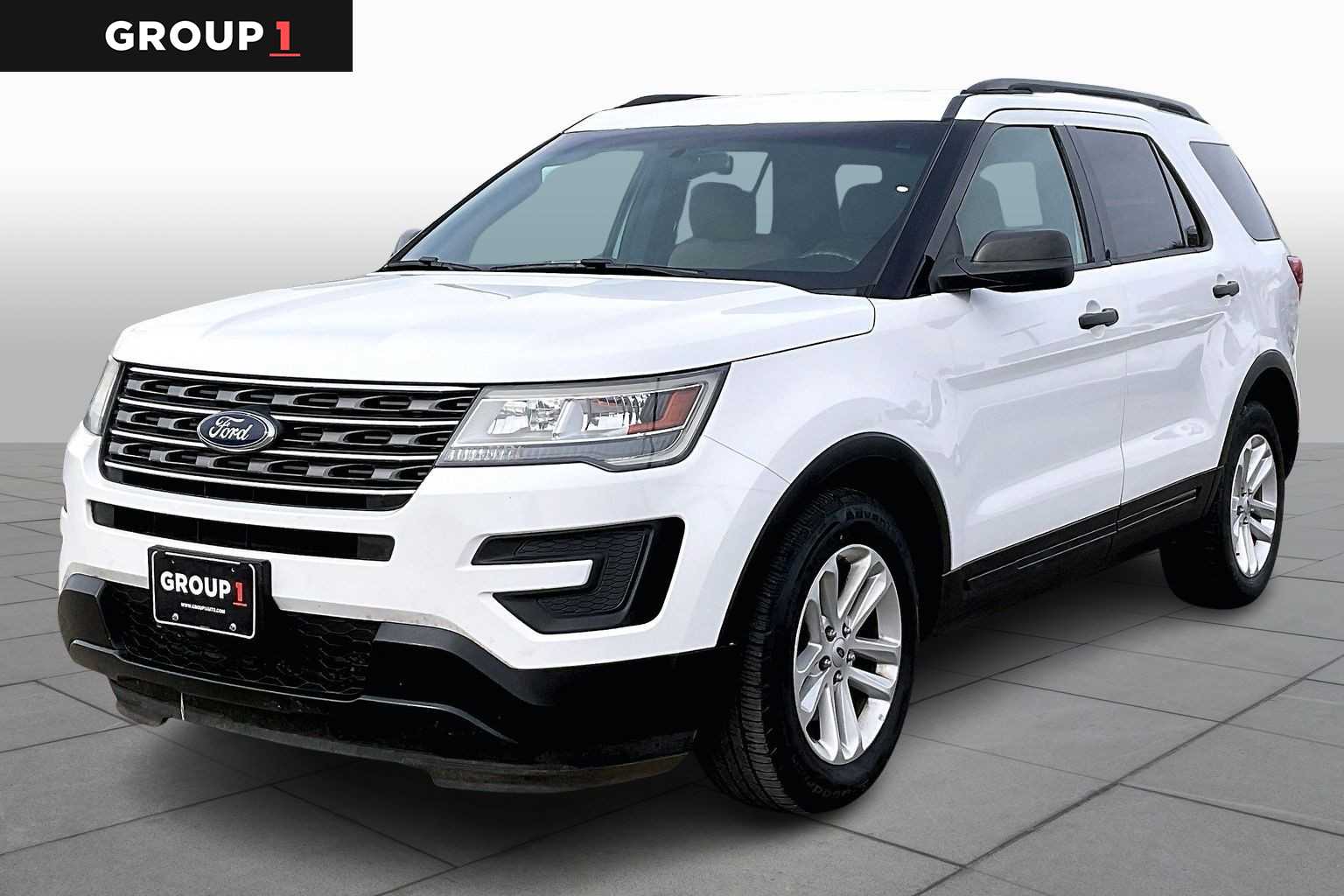 2017 Ford Explorer Base's photo