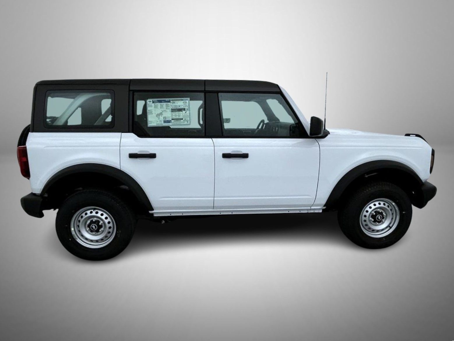 2025 Ford Bronco Base photo 4