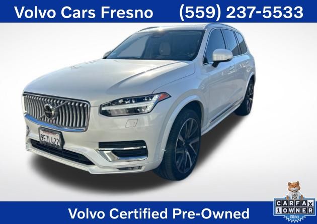 2023 Volvo XC90 Plus's photo