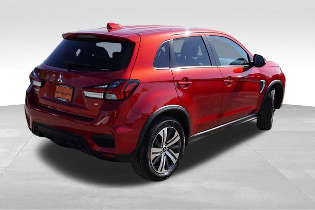 2024 Mitsubishi Outlander Sport SE photo 3