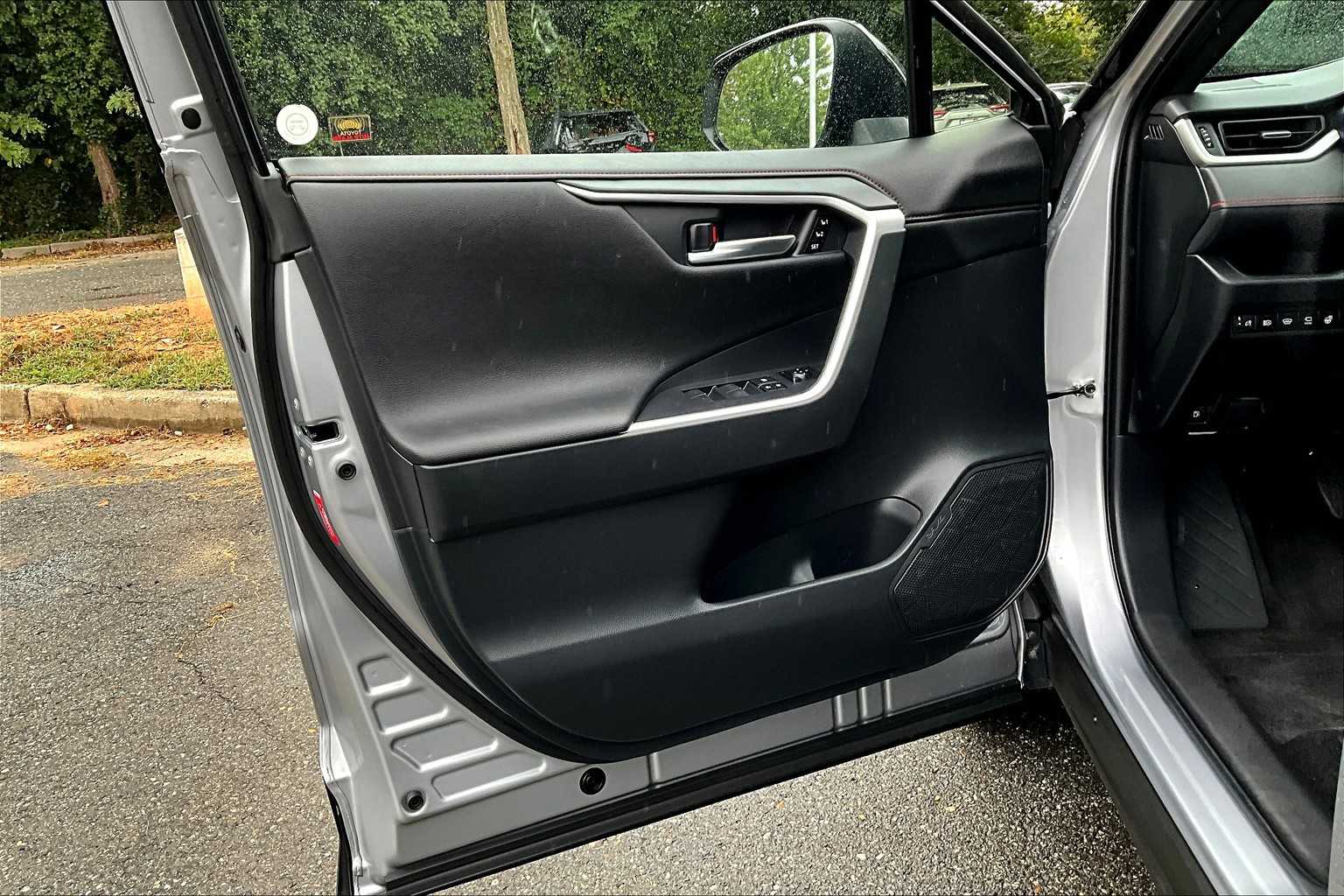 2023 Toyota RAV4 Prime XSE Premium photo 39