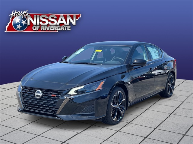 2025 Nissan Altima SR photo 3