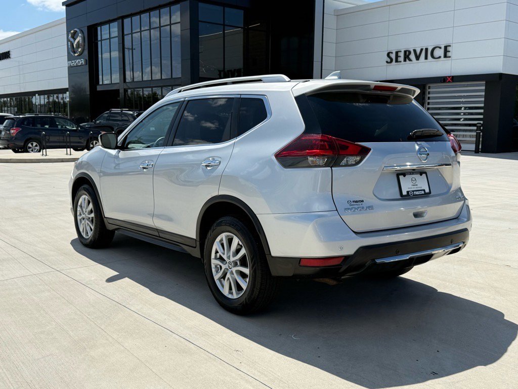 2020 Nissan Rogue SV photo 7