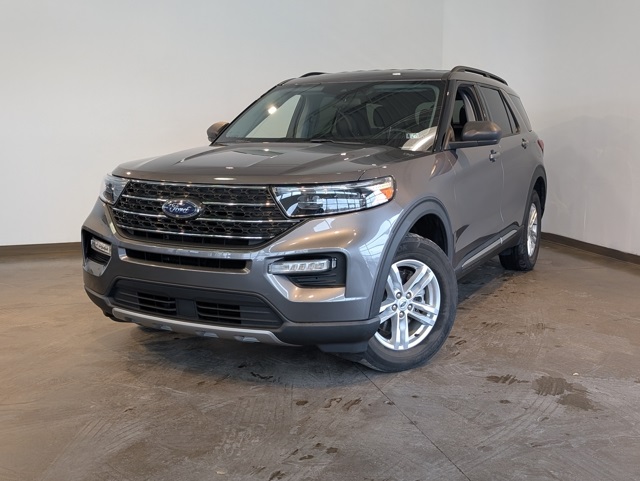 2022 Ford Explorer XLT's photo