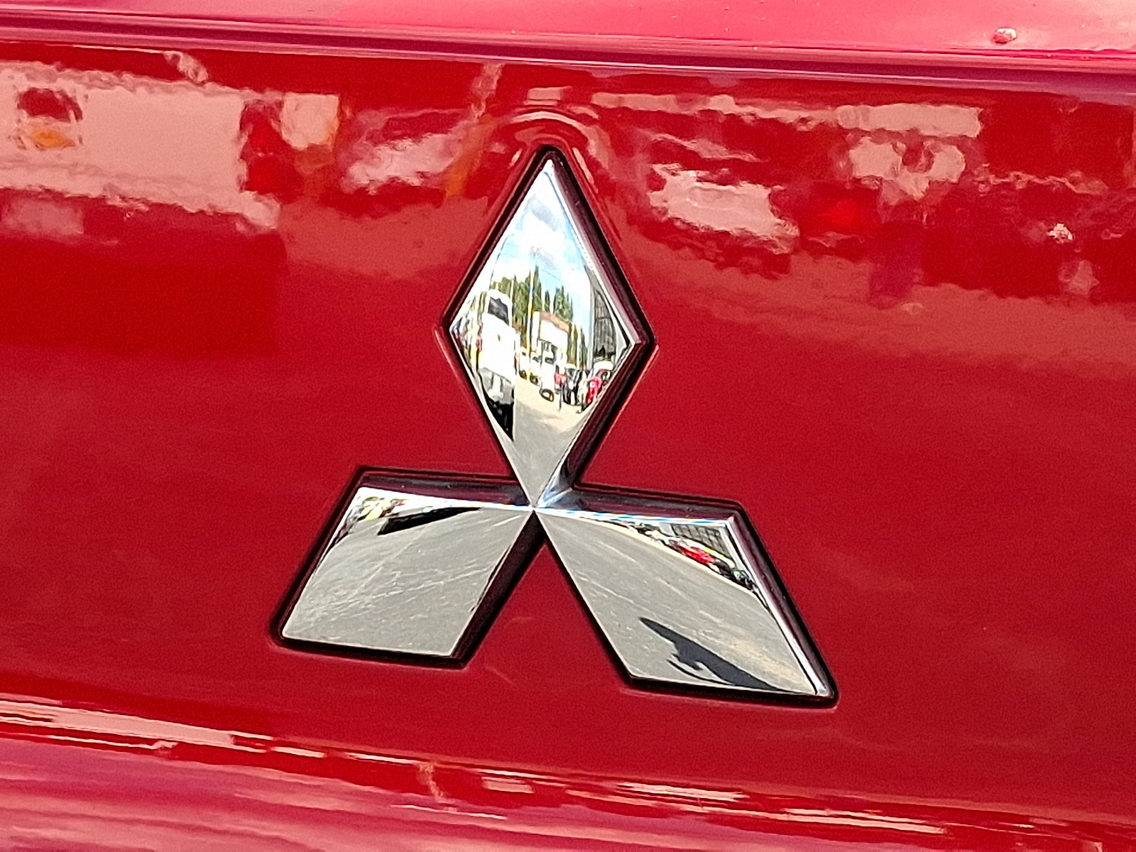 2022 Mitsubishi Eclipse Cross LE photo 26