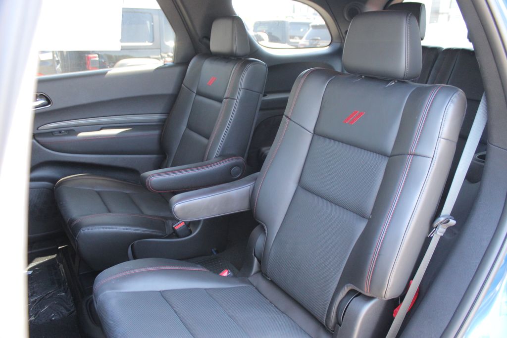 2025 Dodge Durango R/T Plus photo 16