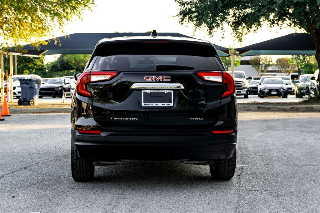 2024 Gmc Terrain SLE photo 5