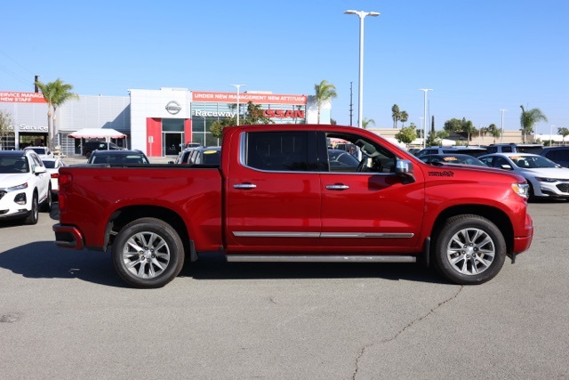 2022 Chevrolet Silverado 1500 High Country photo 2