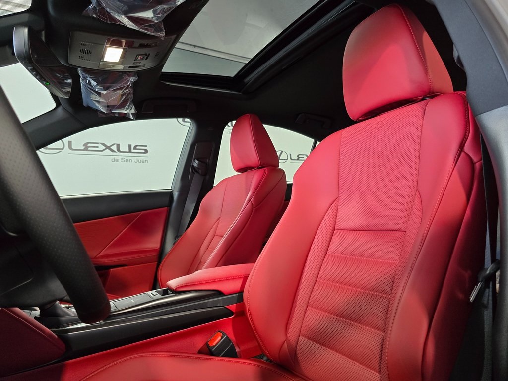 2025 Lexus IS 300 F SPORT photo 14