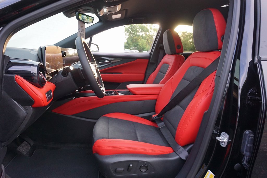 2025 Chevrolet Blazer EV RS photo 8