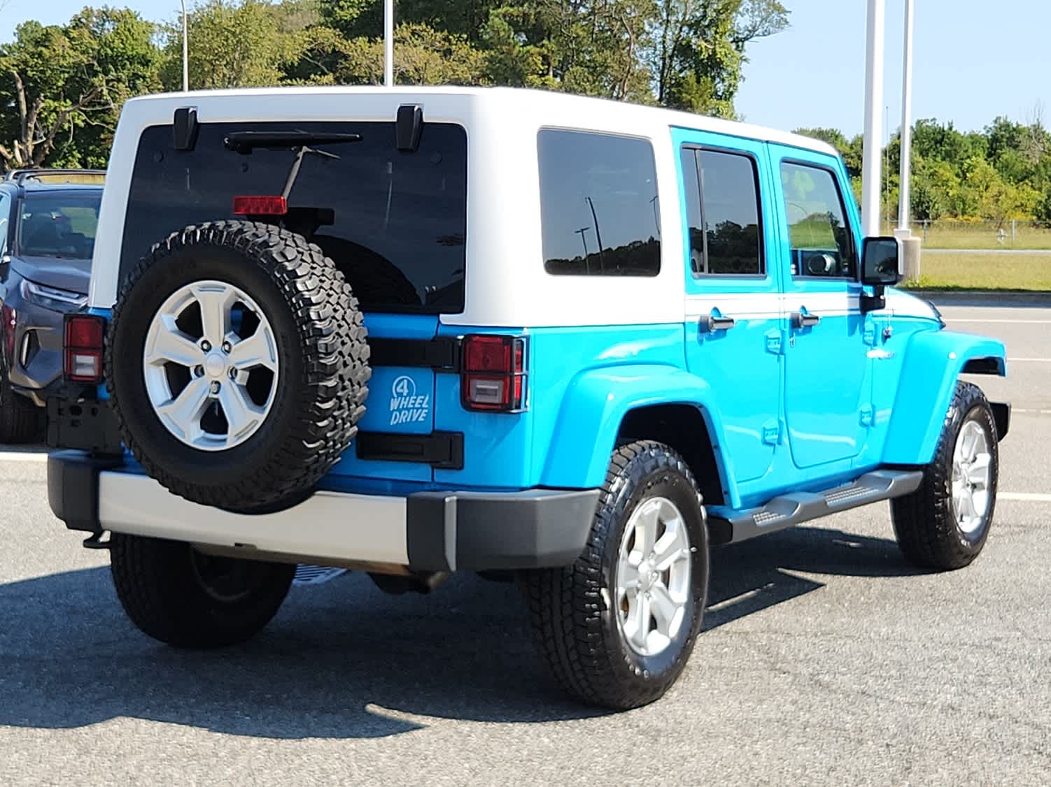2017 Jeep Wrangler Unlimited Chief Sport photo 2