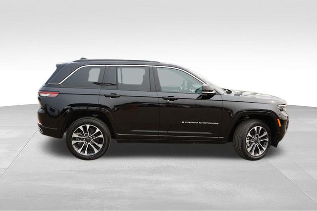 2024 Jeep Grand Cherokee Overland 4xe photo 2