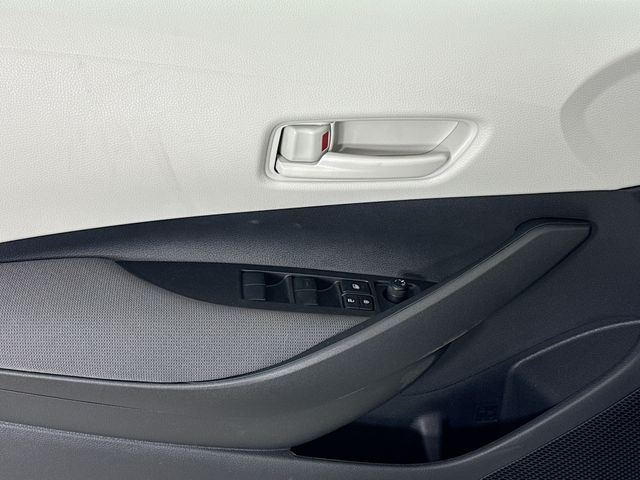 2026 Toyota Corolla LE photo 16