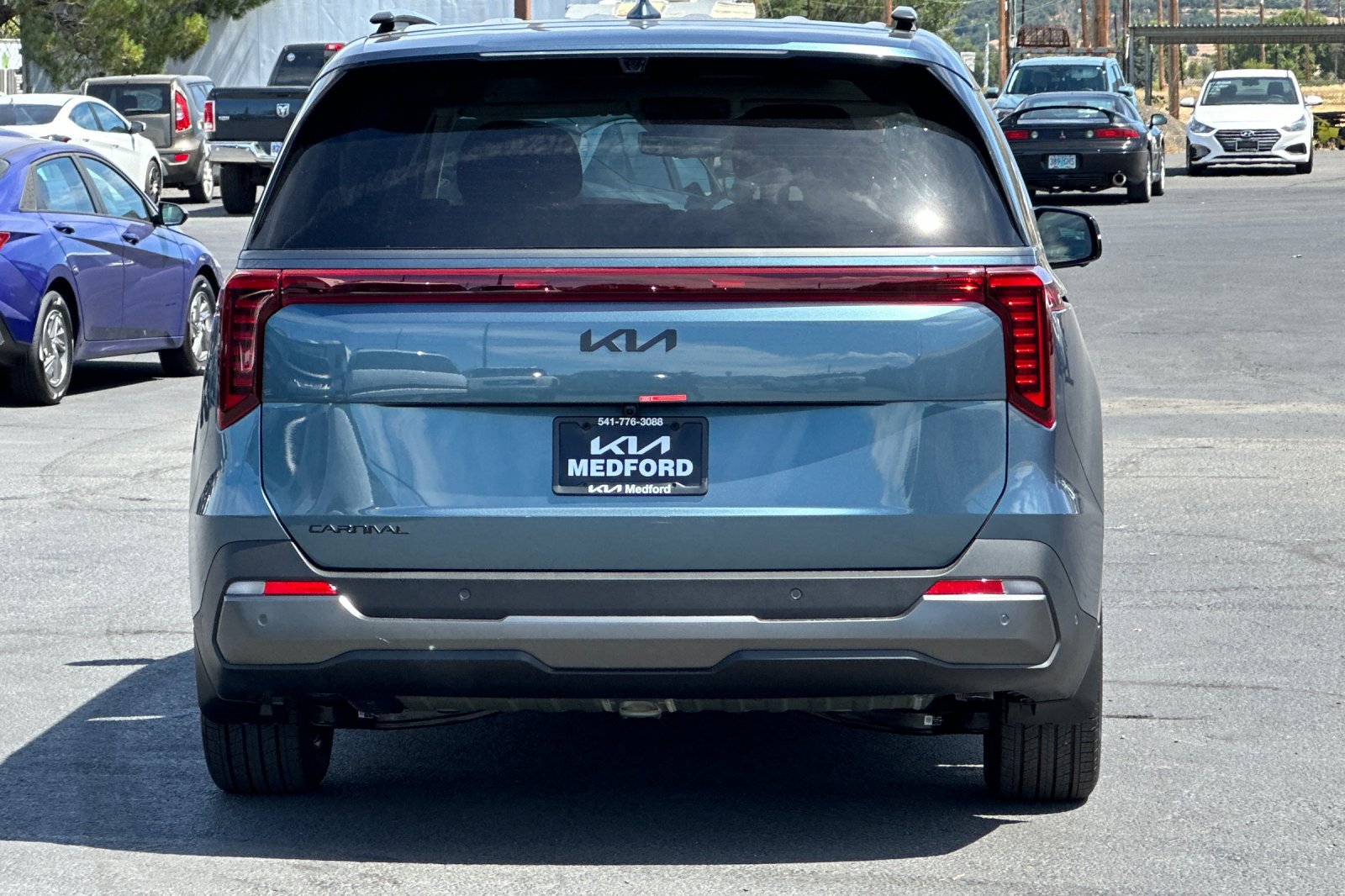2026 Kia Carnival SX Prestige photo 3