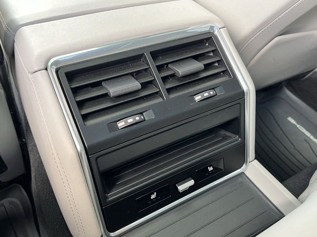 2020 Porsche Panamera Sport Turismo GTS photo 28
