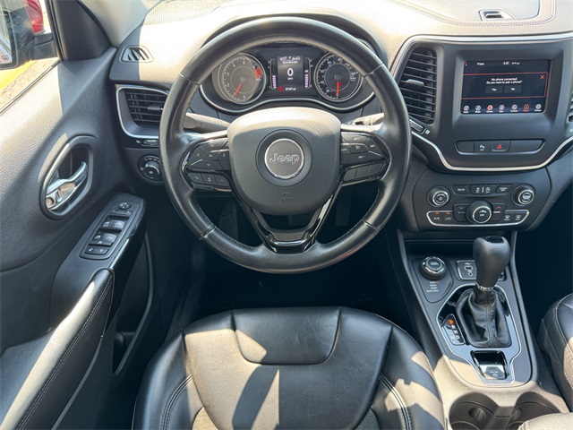 2020 Jeep Cherokee Altitude photo 26