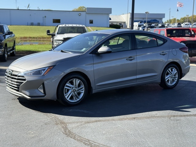 2020 Hyundai Elantra Value Edition photo 3