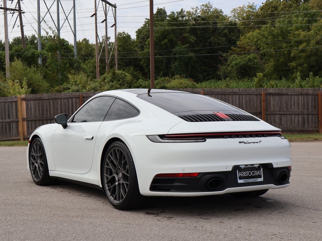 2024 Porsche 911 T 4 photo 3