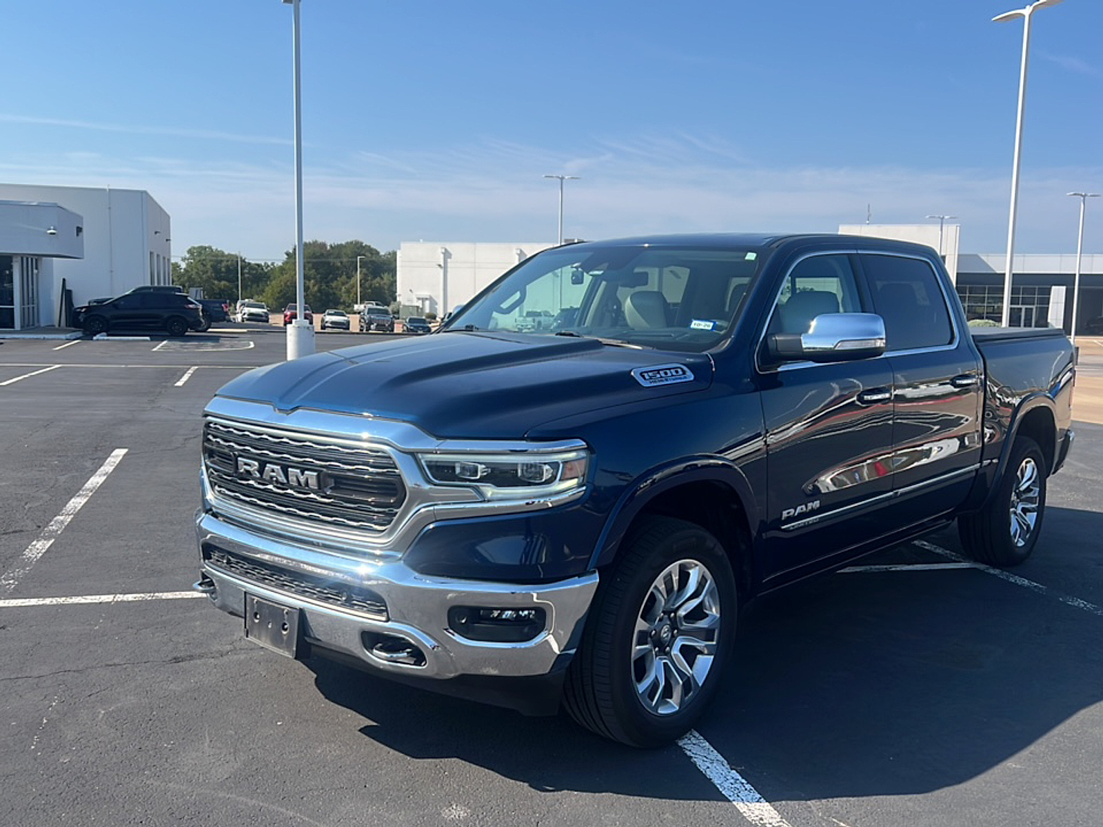 2022 Ram 1500 Limited photo 2