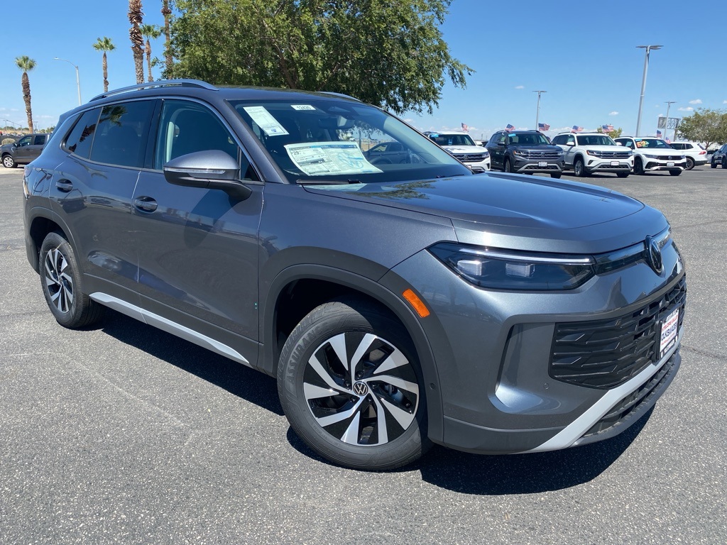 2025 Volkswagen Tiguan S's photo