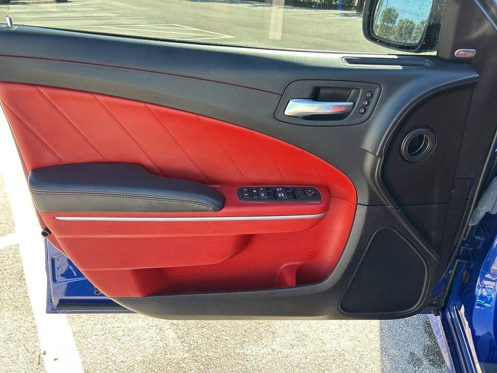 2021 Dodge Charger R/T Scat Pack Widebody photo 4