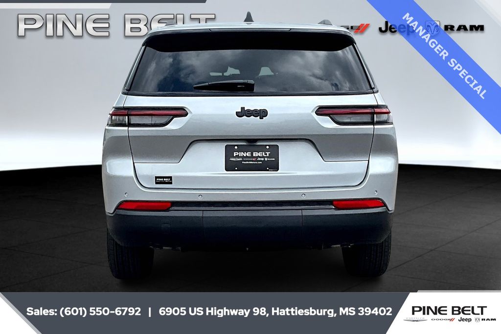 2025 Jeep Grand Cherokee Altitude X photo 4