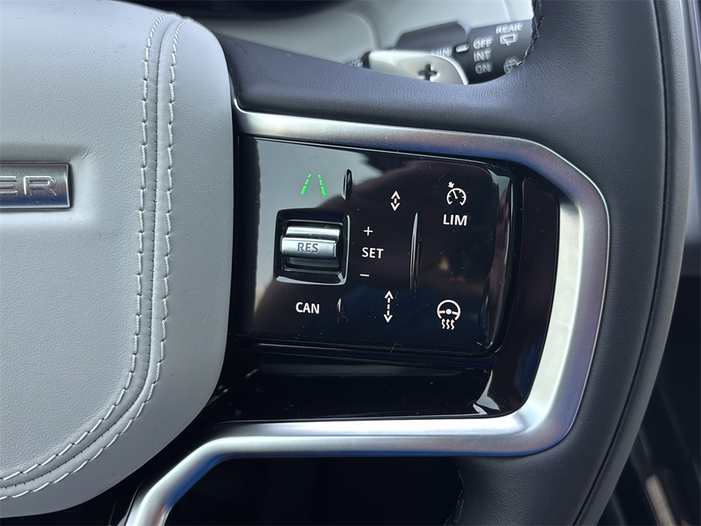 2025 Land Rover Range Rover Sport SE photo 20