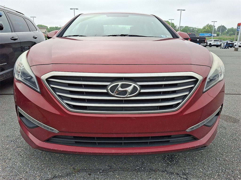 Used 2015 Hyundai Sonata SE with VIN 5NPE24AFXFH246401 for sale in Tilton, NH