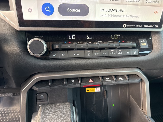2024 Toyota Tundra Limited photo 19