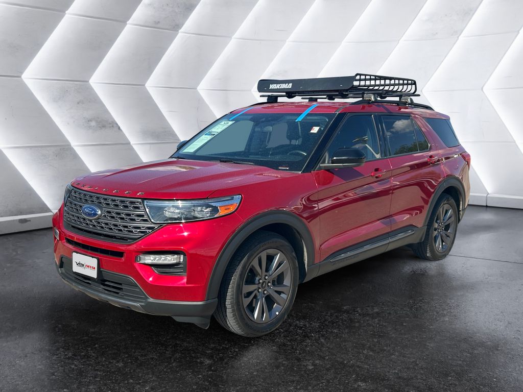2022 Ford Explorer XLT photo 3