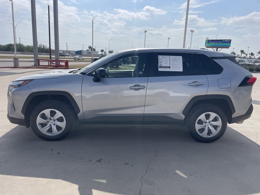 2025 Toyota RAV4 LE photo 2