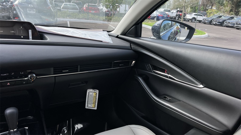 2024 Mazda CX-30 2.5 S Preferred photo 14