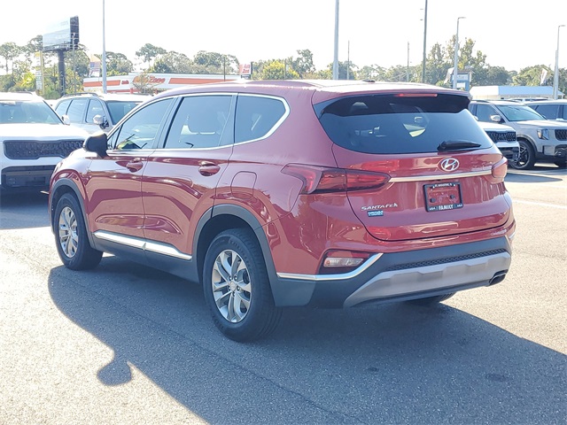 2019 Hyundai Santa Fe SE photo 4