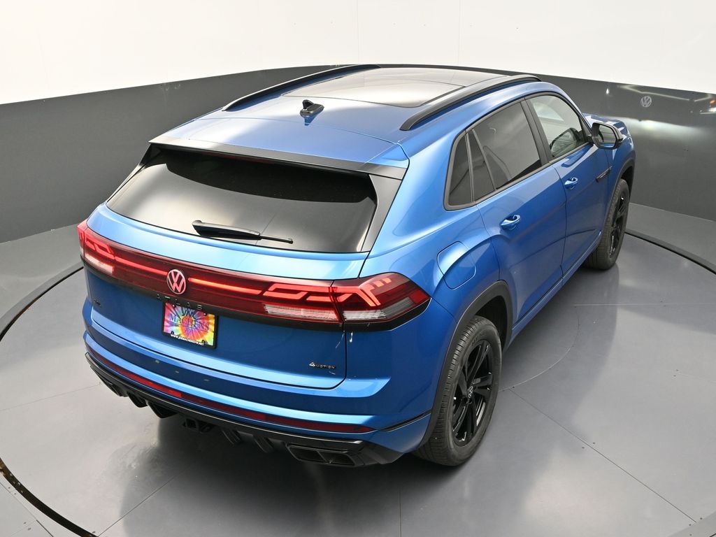 2025 Volkswagen Atlas Cross Sport SEL R-Line photo 16